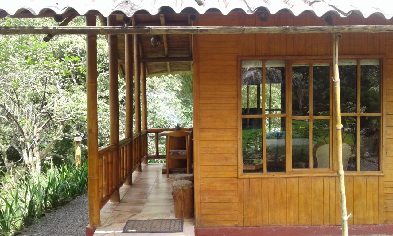 Estancia La Colina Santo Domingo de los Colorados Exterior photo